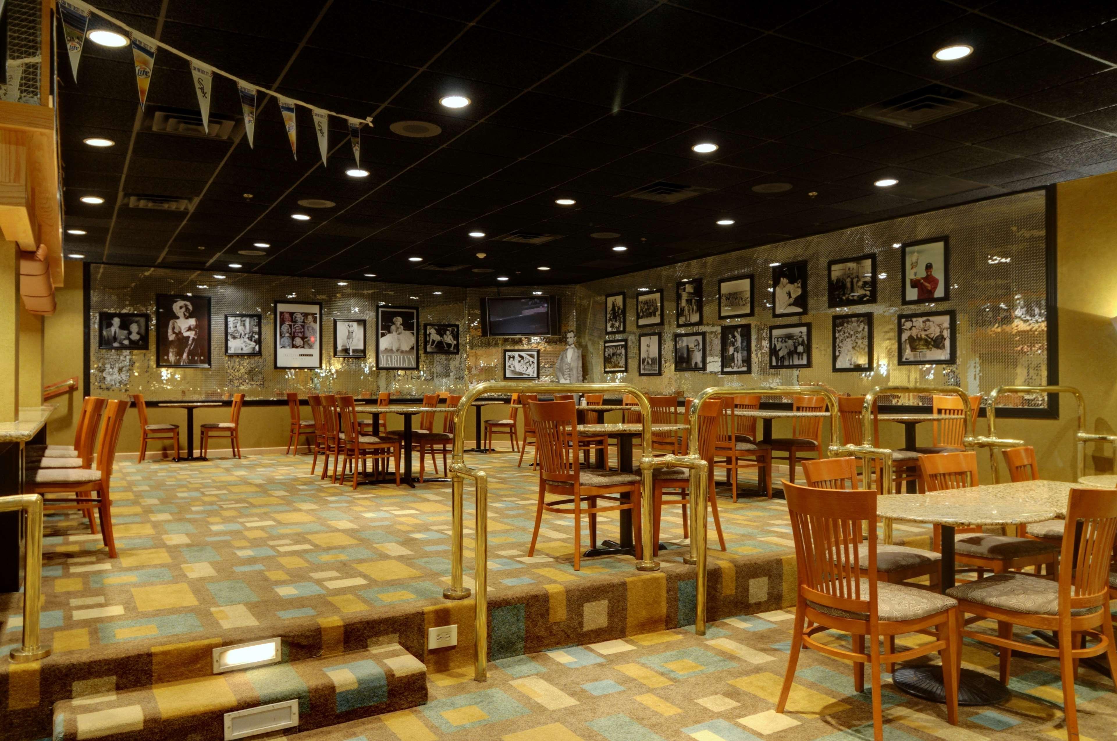 Best Western Plus Chicago Hillside Restaurant foto